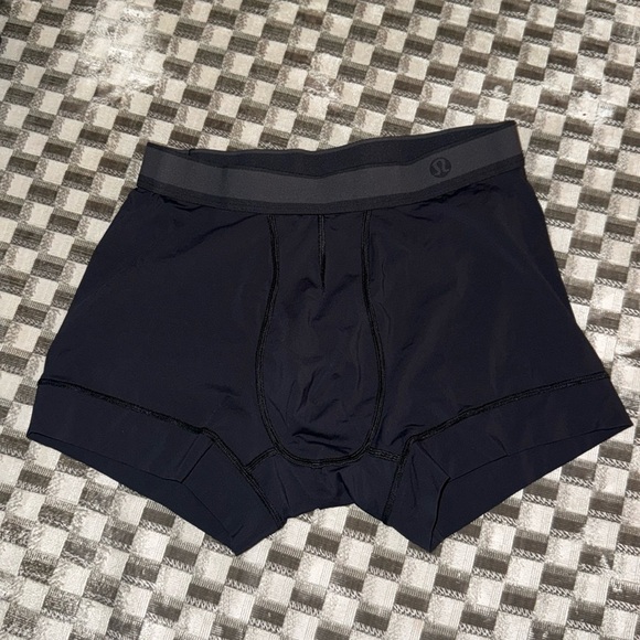 NEVER WORN LULULEMON BOXER BRIEFS - Picture 1 of 1